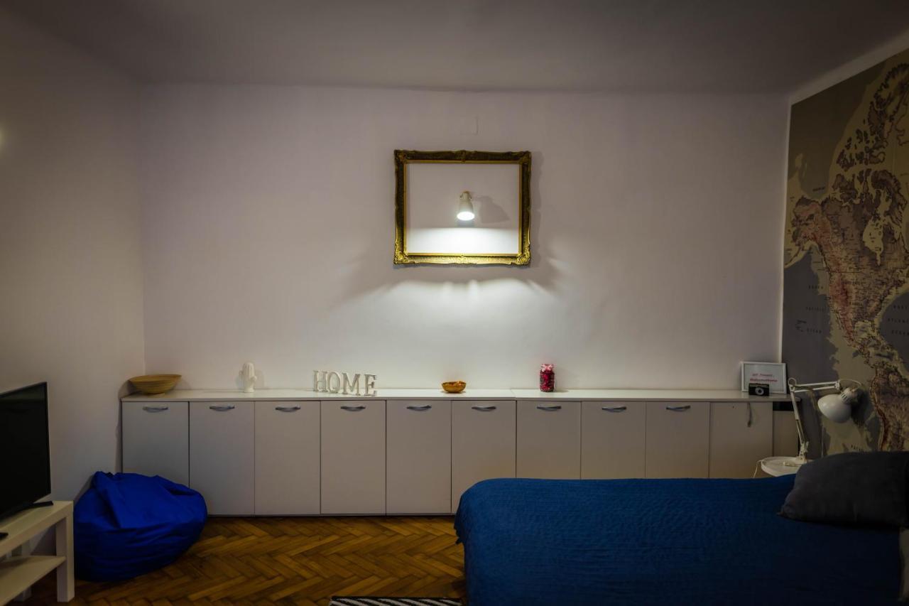 Fifty Shades Of Travel Apartman Brassó Kültér fotó