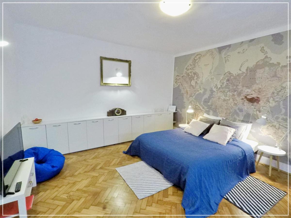Fifty Shades Of Travel Apartman Brassó Kültér fotó