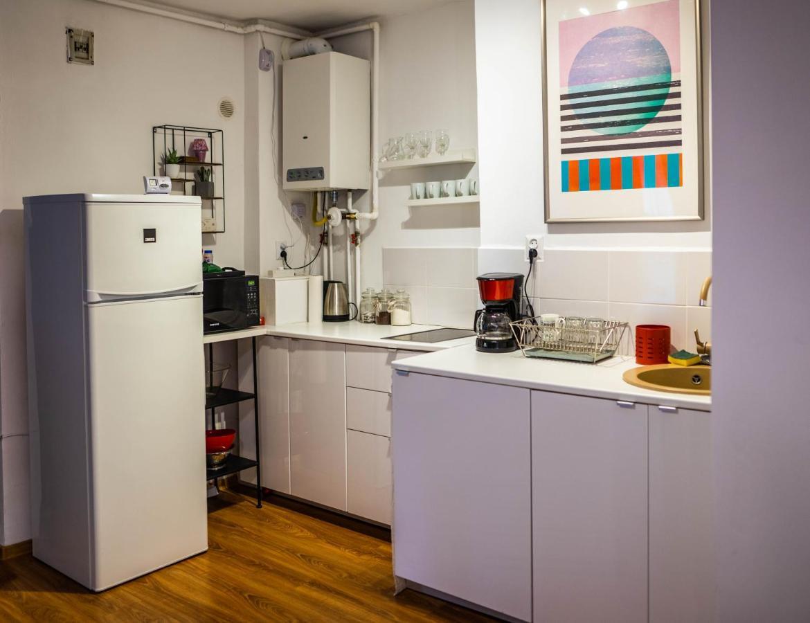 Fifty Shades Of Travel Apartman Brassó Kültér fotó