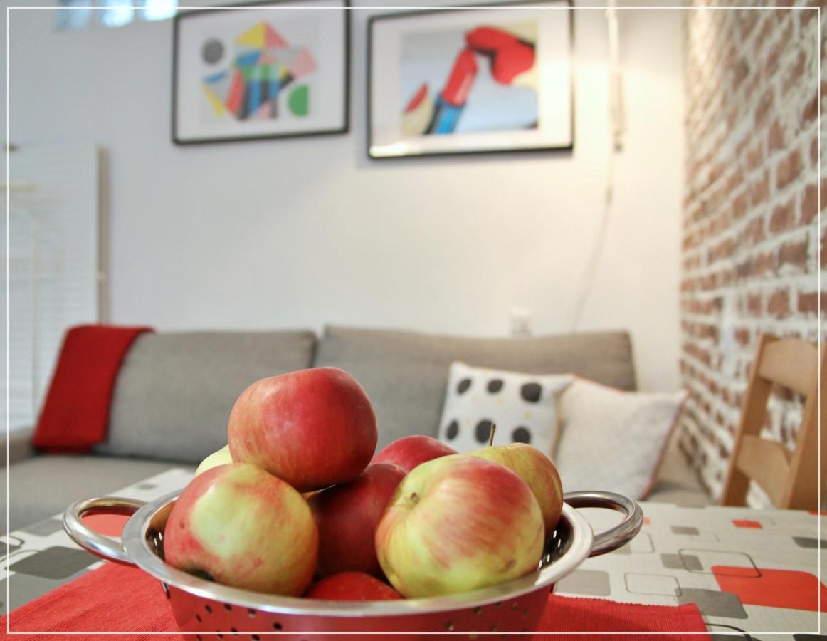 Fifty Shades Of Travel Apartman Brassó Kültér fotó